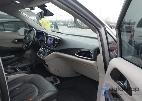 2017 Chrysler Pacifica Touring-L from USA, damaged, VIN 2C4RC1BGXHR501235